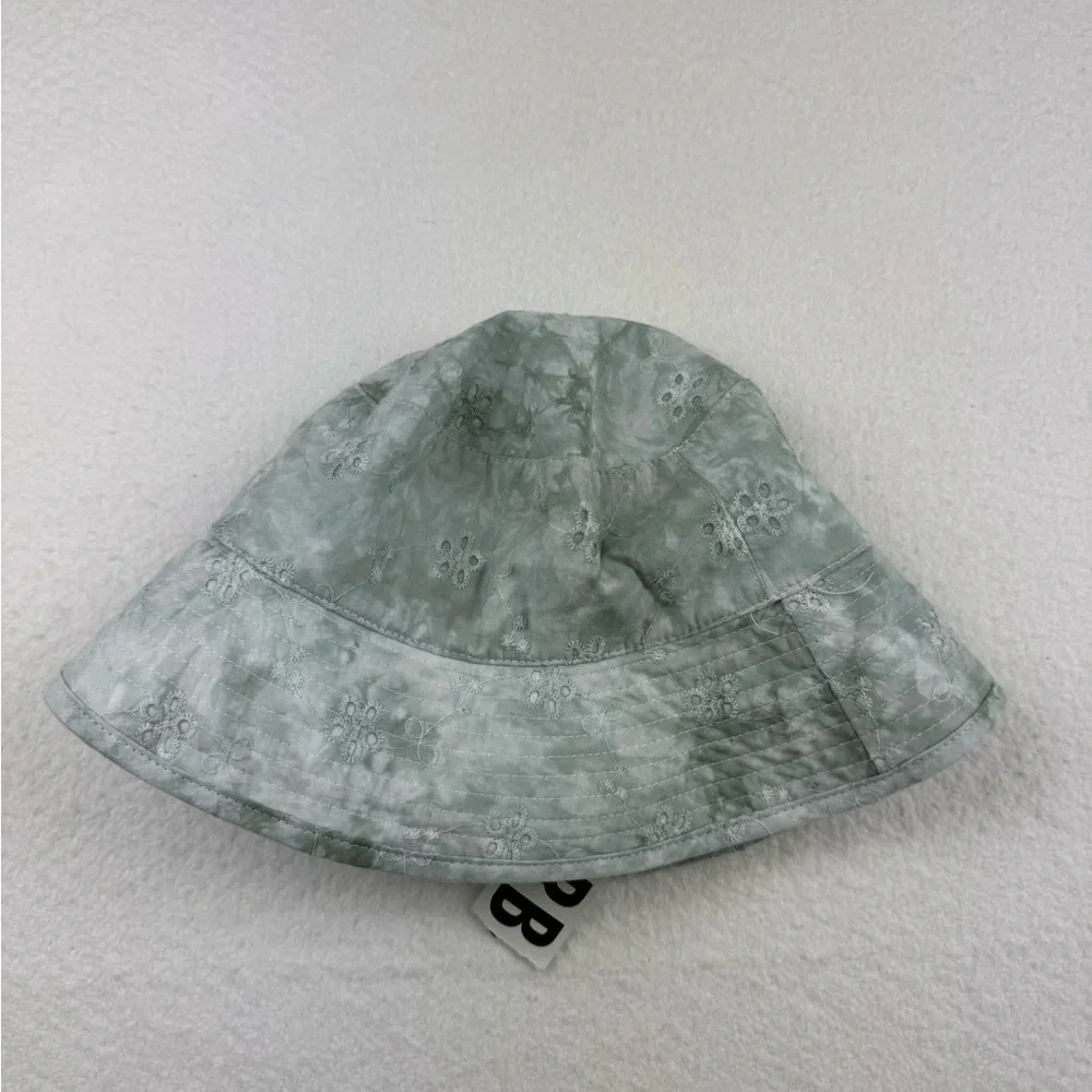 NWT Urban Outfitters Bucket‎ hat floral embroidered tie dye water color